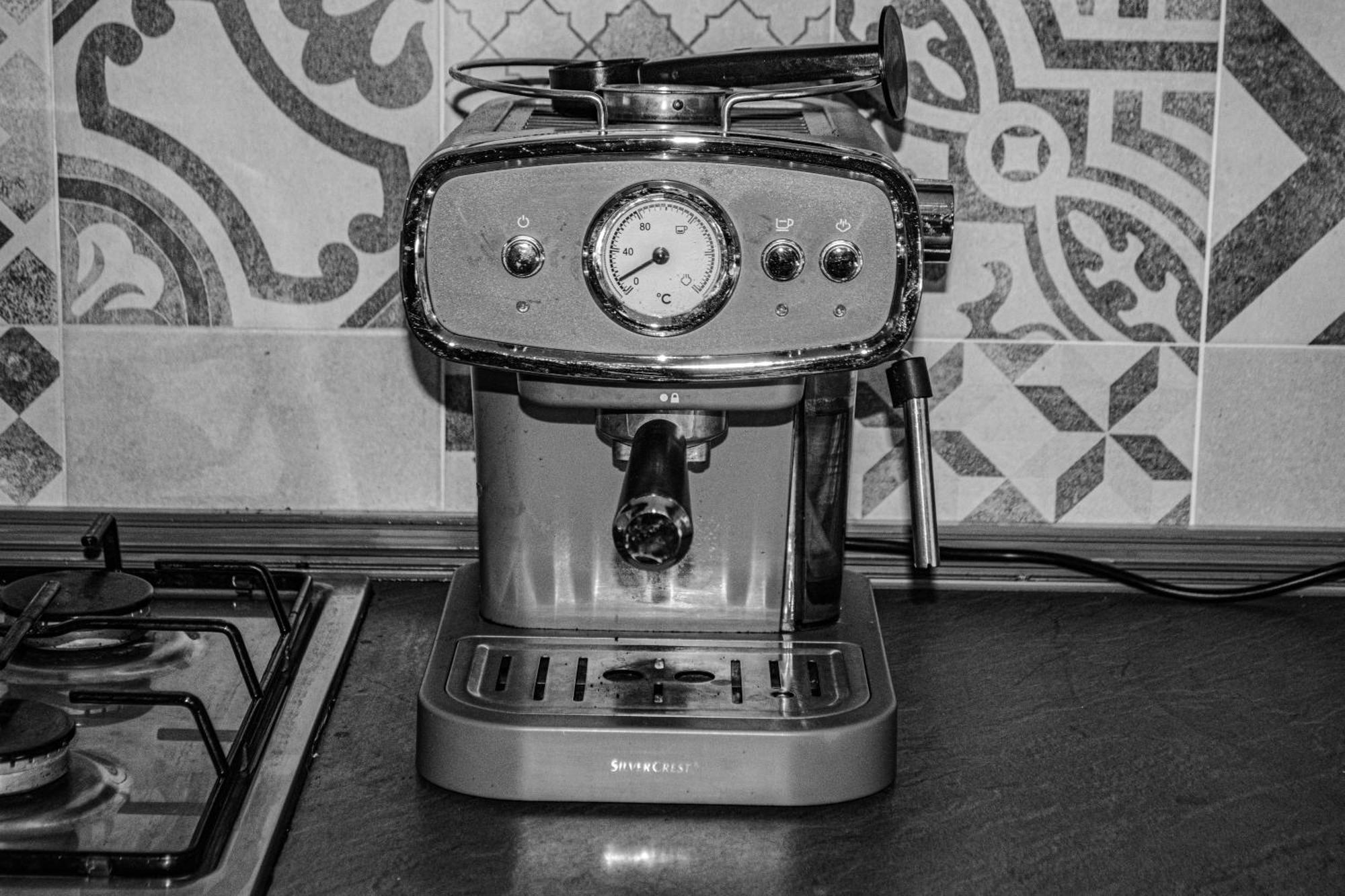 Emmanueli65 Fronte Clinica Per 4 Matrimoniale E Castello Bed & Breakfast Piacenza Eksteriør bilde